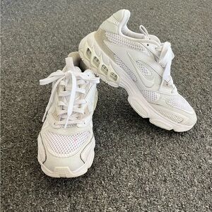 Nike Zoom Air Fire Sneakers